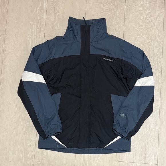 Columbia Other - Columbia Navy and Black Windbreaker